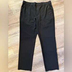 Izod Golf Men's Black Pants Size 38
